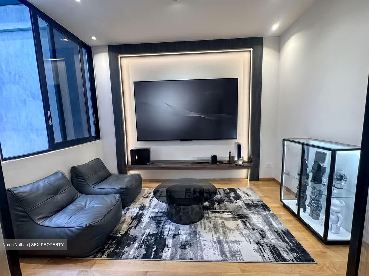 Charlton Park (D19), Terrace #600039401